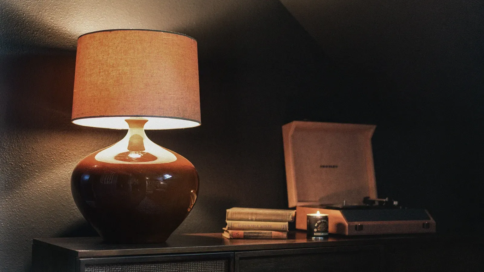 Each cabin has a record player (Ursus has two!) and a selection of cabin-inspired records to play.