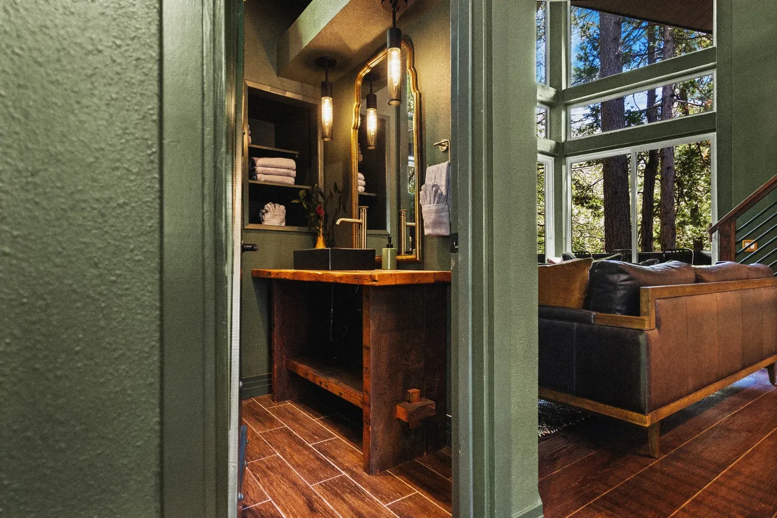 The cabin has 1 full gorgeous bathroom.